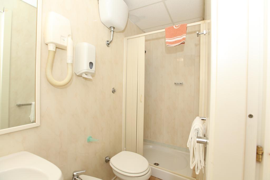 Hotel Belvedere Lido di Ostia Habitación foto