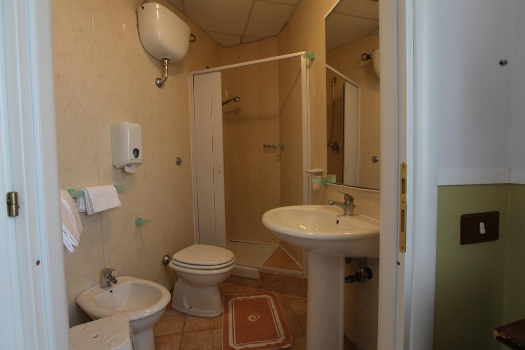 Hotel Belvedere Lido di Ostia Habitación foto