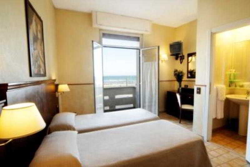 Hotel Belvedere Lido di Ostia Habitación foto